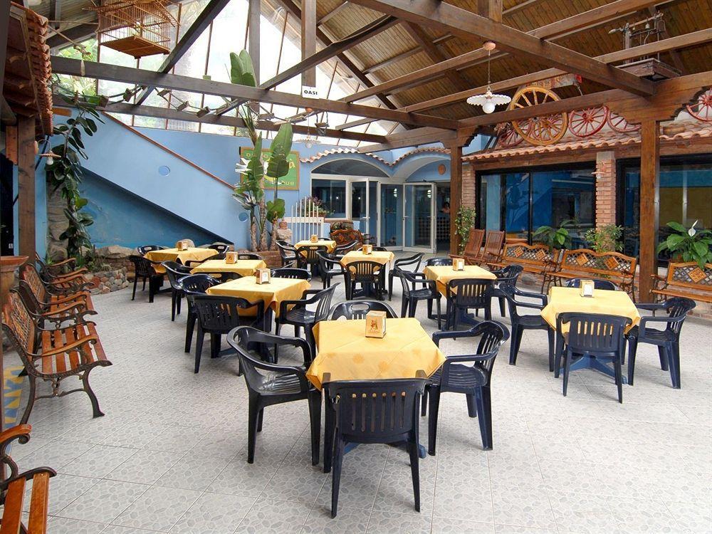 Oasi Azzurra Aparthotel Messina Bagian luar foto