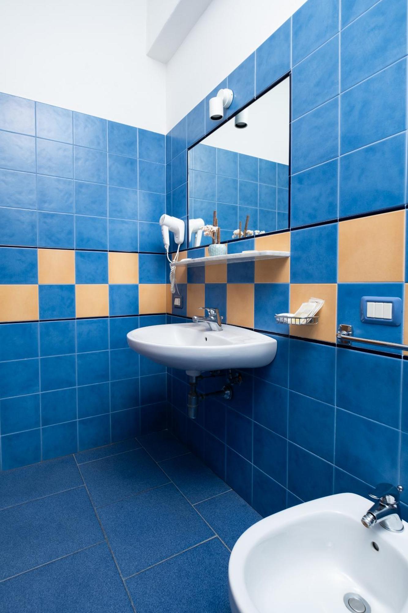 Oasi Azzurra Aparthotel Messina Bagian luar foto