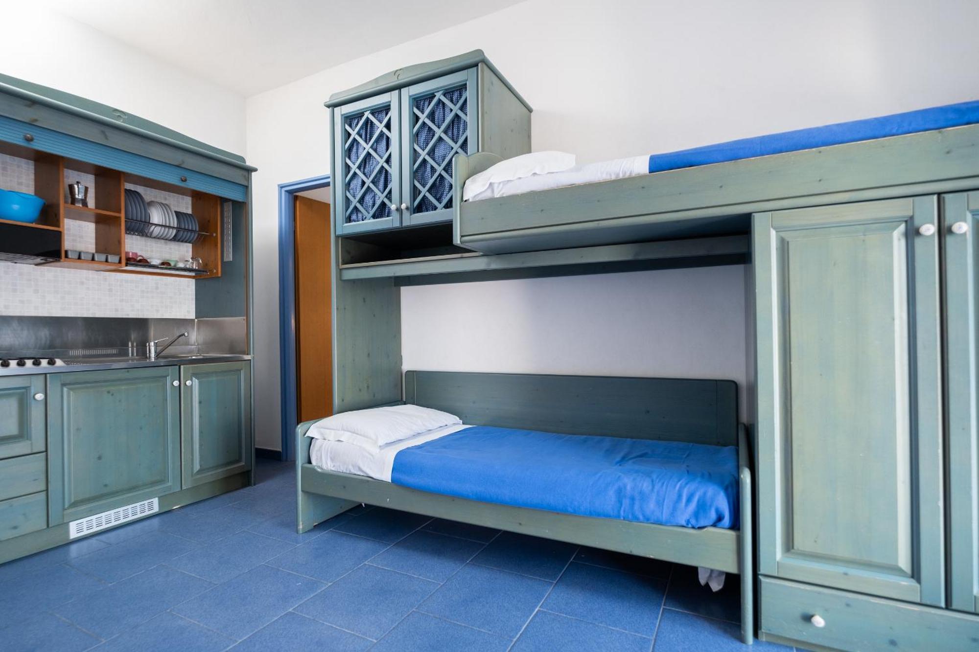 Oasi Azzurra Aparthotel Messina Bagian luar foto