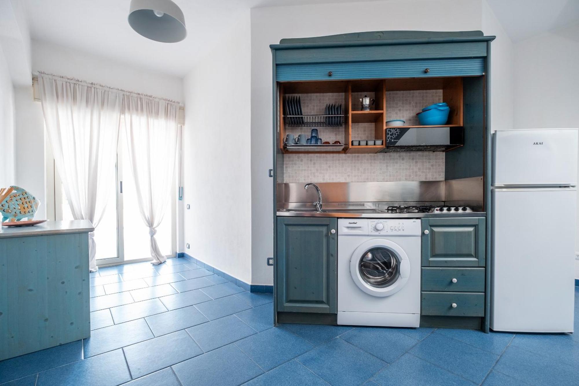 Oasi Azzurra Aparthotel Messina Bagian luar foto
